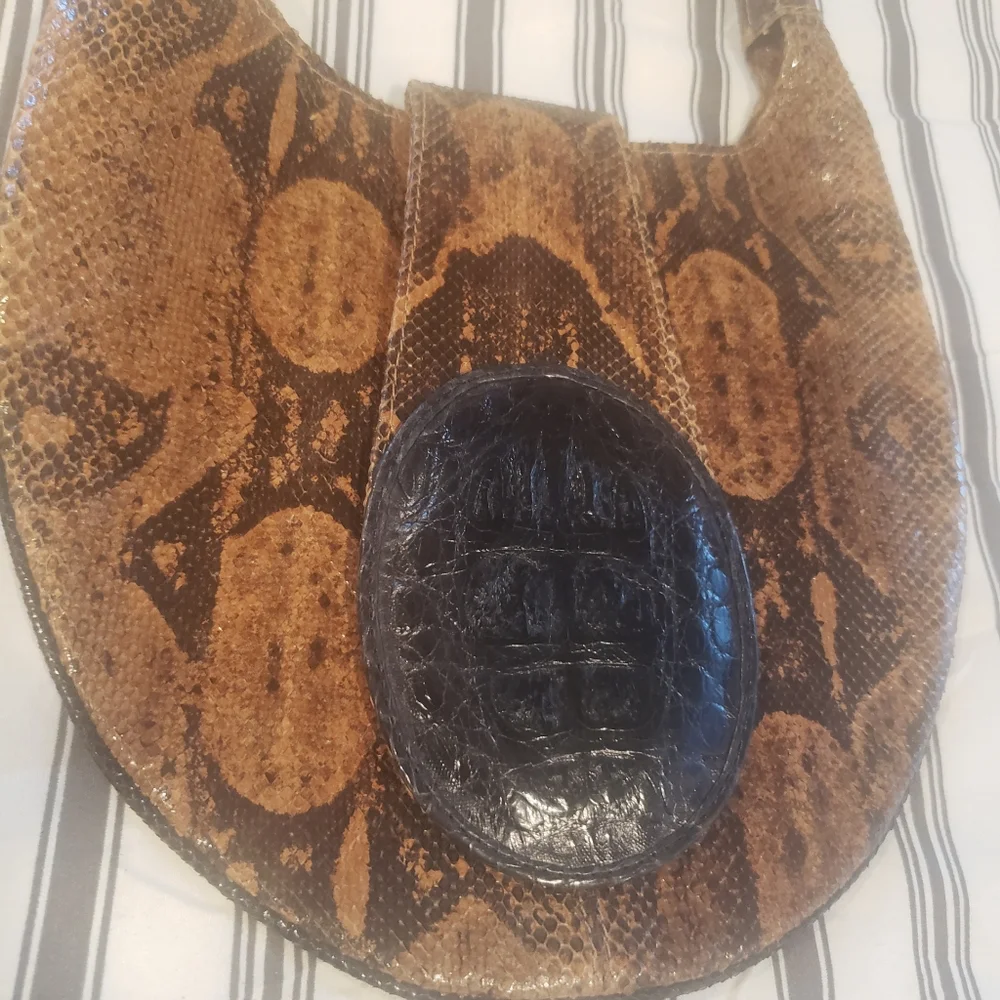 AUTHENTIC SNAKESKIN BAG - Picture 4 of 10
